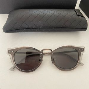 Bottega Veneta Sunglasses Criss Cross (with authentication tag)
